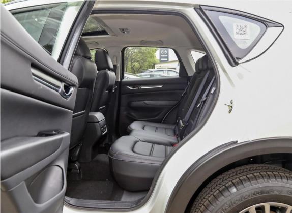 马自达CX-5 2020款 改款 2.0L 自动两驱智尊型 车厢座椅   后排空间