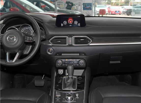 马自达CX-5 2020款 改款  2.5L 自动两驱智尊型 中控类   中控台