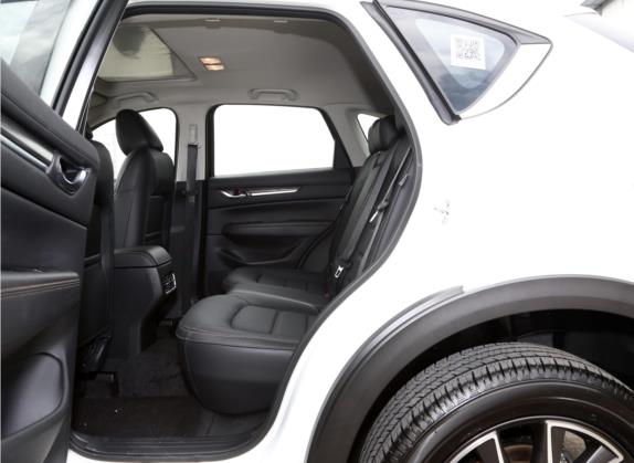 马自达CX-5 2020款 改款 2.5L 自动四驱智尊型 车厢座椅   后排空间