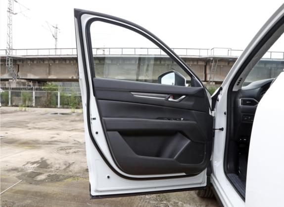 马自达CX-5 2020款 改款 2.5L 自动四驱智尊型 车厢座椅   前门板