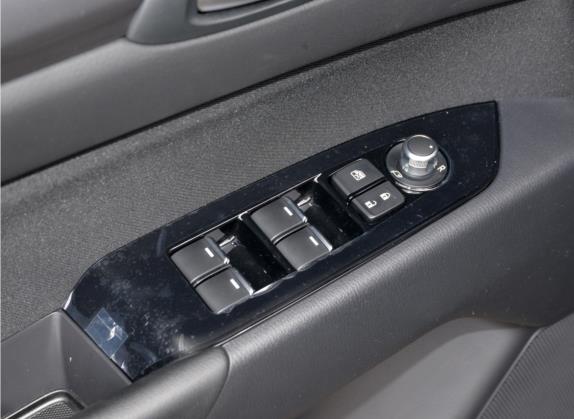马自达CX-5 2021款 2.0L 自动两驱智慧型 车厢座椅   门窗控制