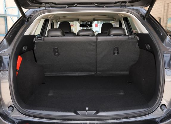 马自达CX-5 2021款 2.0L 自动两驱智尊型 车厢座椅   后备厢