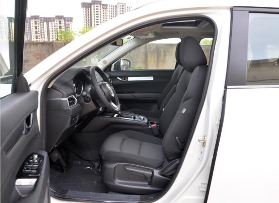 马自达CX-5 2021款 2.5L 自动两驱智慧型 车厢座椅   前排空间