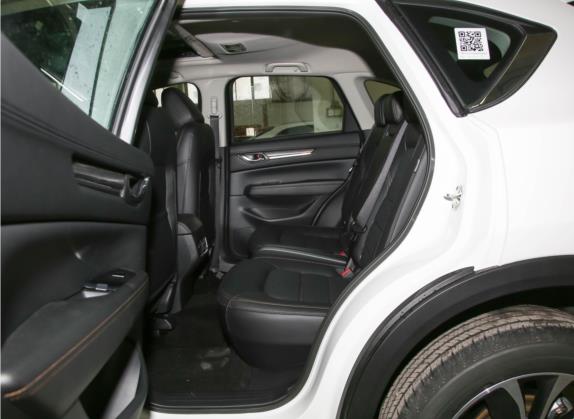 马自达CX-5 2022款 2.5L 自动两驱智尊型 车厢座椅   后排空间