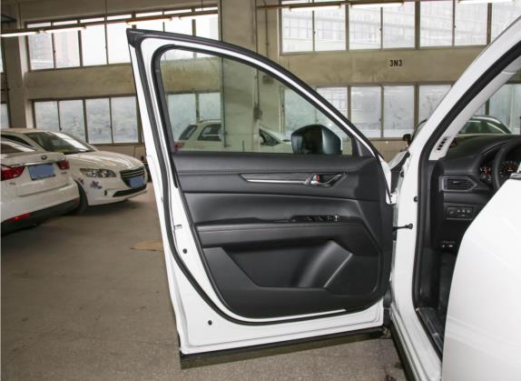 马自达CX-5 2022款 2.5L 自动两驱智尊型 车厢座椅   前门板