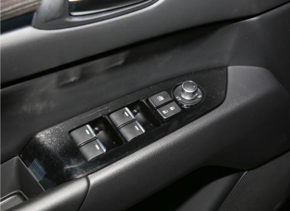 马自达CX-5 2022款 2.0L 自动两驱智雅型 车厢座椅   门窗控制