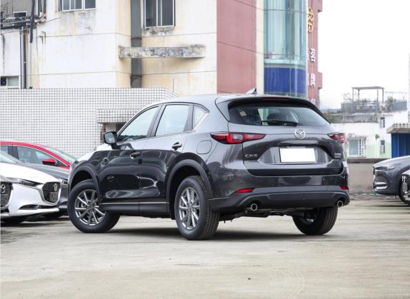 马自达CX-5 2022款 2.0L 自动两驱智尚型 外观   斜后