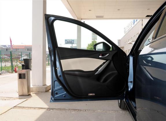 阿特兹 2014款 2.0L 蓝天豪华版 车厢座椅   前门板