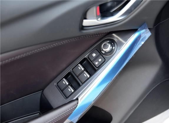 阿特兹 2017款 2.0L 蓝天豪华版 车厢座椅   门窗控制
