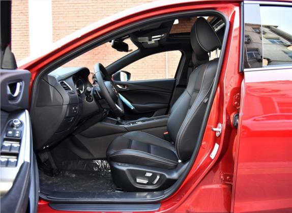 阿特兹 2018款 2.5L 蓝天尊崇版 国V 车厢座椅   前排空间