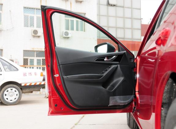 马自达3 昂克赛拉 2014款 三厢 1.5L 自动舒适型 车厢座椅   前门板