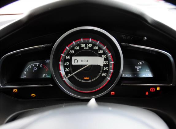 马自达3 昂克赛拉 2014款 三厢 1.5L 自动舒适型 中控类   仪表盘