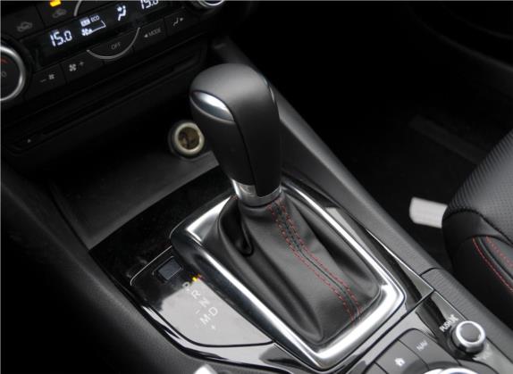 马自达3 昂克赛拉 2014款 三厢 1.5L 自动尊贵型 中控类   挡把