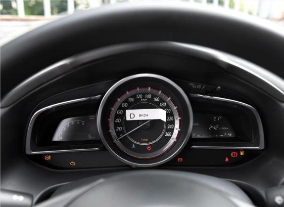 马自达3 昂克赛拉 2016款 三厢 1.5L 手动豪华型 中控类   仪表盘