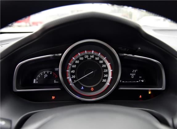 马自达3 昂克赛拉 2016款 两厢 1.5L 自动舒适型 中控类   仪表盘