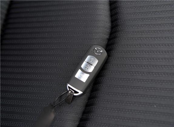马自达3 昂克赛拉 2016款 三厢 1.5L 手动舒适型 其他细节类   钥匙