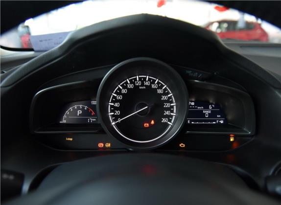 马自达3 昂克赛拉 2017款 三厢 1.5L 自动尊贵型 国V 中控类   仪表盘