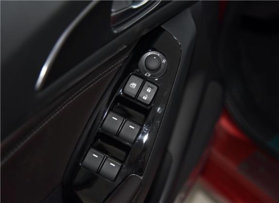 马自达3 昂克赛拉 2017款 三厢 2.0L 自动尊贵型 国V 车厢座椅   门窗控制