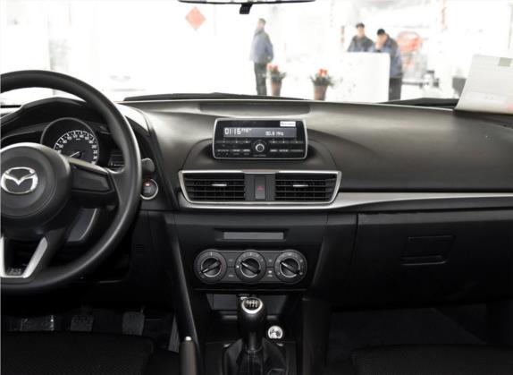 马自达3 昂克赛拉 2017款 三厢 1.5L 手动舒适型 国V 中控类   中控台