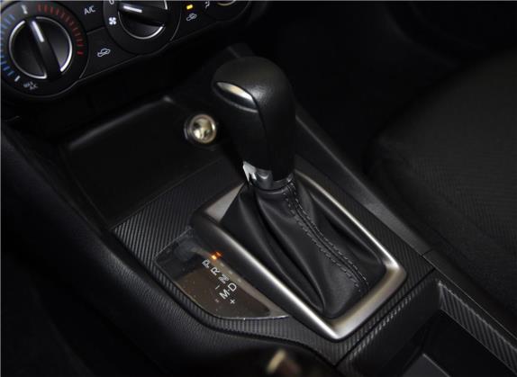 马自达3 昂克赛拉 2017款 三厢 1.5L 自动舒适型 国V 中控类   挡把
