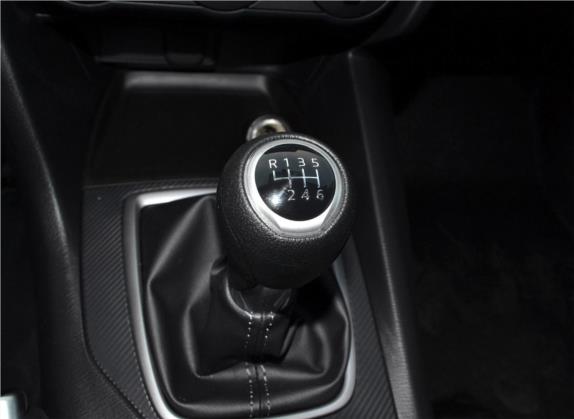马自达3 昂克赛拉 2017款 两厢 1.5L 手动舒适型 国V 中控类   挡把
