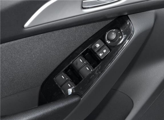 马自达3 昂克赛拉 2017款 三厢 1.5L 自动豪华型 国VI 车厢座椅   门窗控制