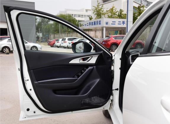 马自达3 昂克赛拉 2019款 云控版 三厢 1.5L 自动豪华型 国V 车厢座椅   前门板