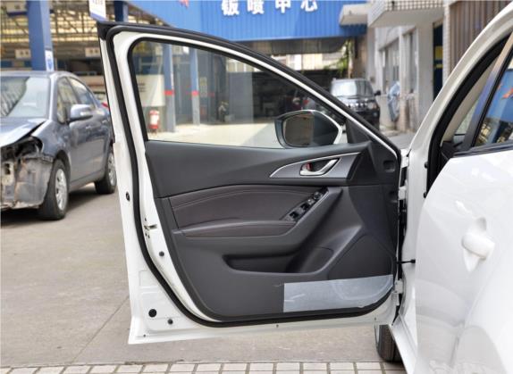 马自达3 昂克赛拉 2019款 云控版 三厢 2.0L 自动尊贵型 国VI 车厢座椅   前门板