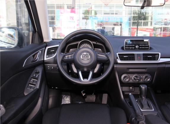 马自达3 昂克赛拉 2019款 云控版 两厢 1.5L 自动舒适型 国VI 中控类   驾驶位