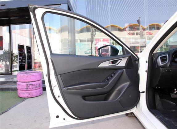 马自达3 昂克赛拉 2019款 云控版 两厢 1.5L 自动舒适型 国VI 车厢座椅   前门板