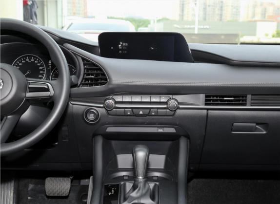 马自达3 昂克赛拉 2020款 1.5L 自动质美版 中控类   中控台
