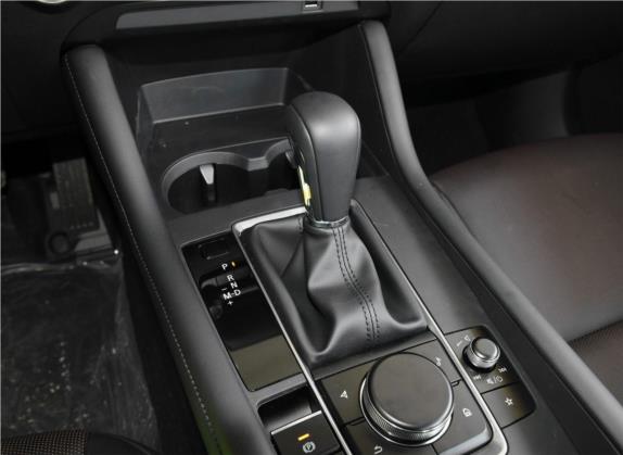 马自达3 昂克赛拉 2020款 1.5L 自动质型版 中控类   挡把