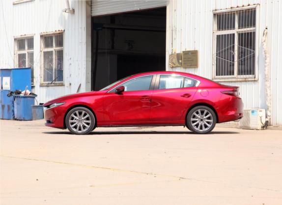 马自达3 昂克赛拉 2020款 2.0L 自动质豪版 外观   正侧