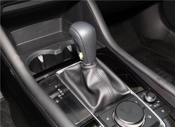 马自达3 昂克赛拉 2020款 2.0L 自动质豪版 中控类   挡把