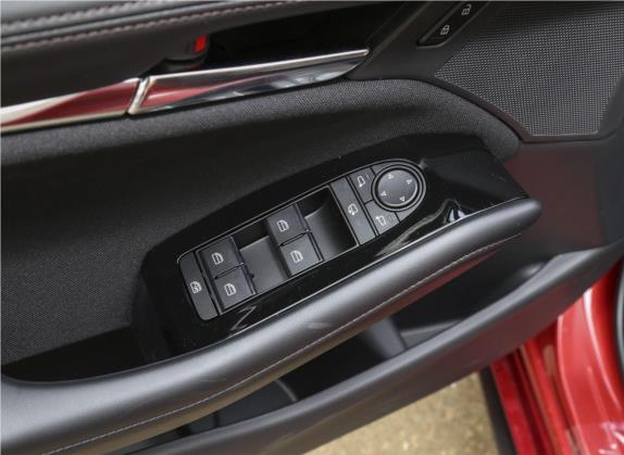 马自达3 昂克赛拉 2020款 2.0L 自动质炫版 车厢座椅   门窗控制