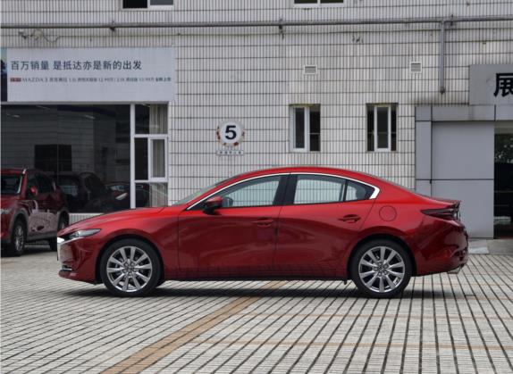 马自达3 昂克赛拉 2020款 2.0L X压燃尊荣型 外观   正侧