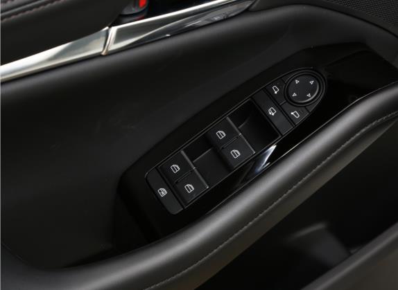 马自达3 昂克赛拉 2021款 2.0L 自动质雅版 车厢座椅   门窗控制