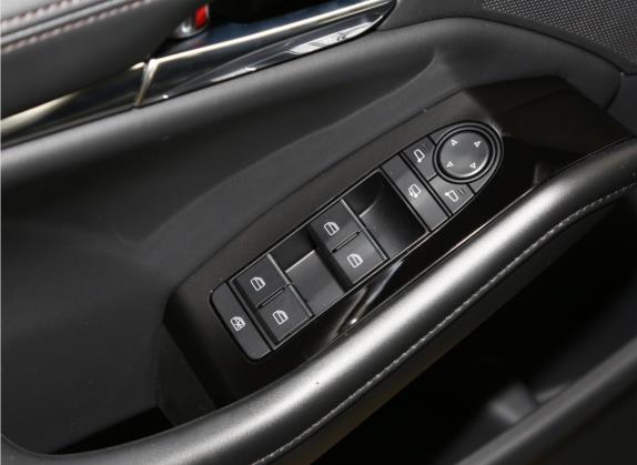 马自达3 昂克赛拉 2021款 2.0L 自动质耀版 车厢座椅   门窗控制