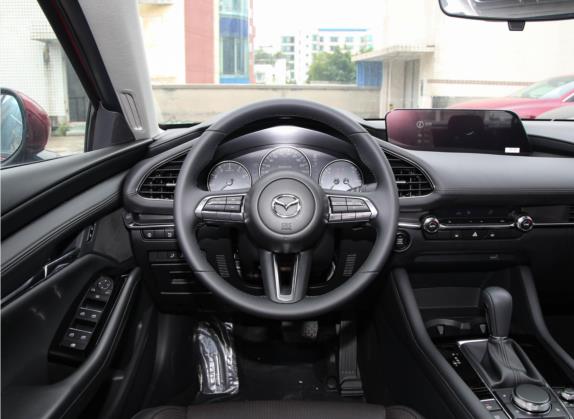 马自达3 昂克赛拉 2022款 2.0L 自动质耀版 中控类   驾驶位