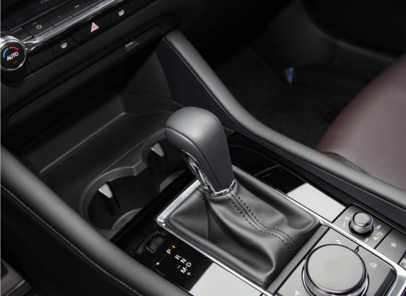 马自达3 昂克赛拉 2022款 2.0L 自动质耀版 中控类   挡把