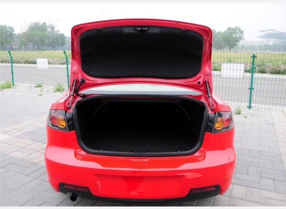 马自达3 2010款 1.6L 自动经典精英型 车厢座椅   后备厢