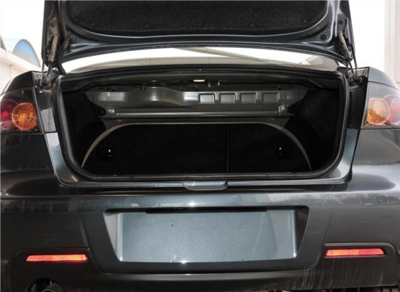 马自达3 2010款 1.6L 自动经典时尚型 车厢座椅   后备厢