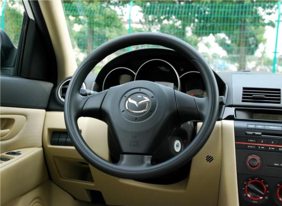 马自达3 2012款 1.6L 手动经典特惠型 中控类   驾驶位