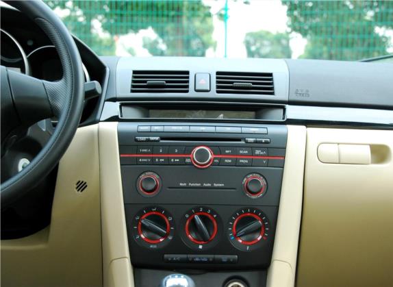 马自达3 2012款 1.6L 手动经典特惠型 中控类   中控台