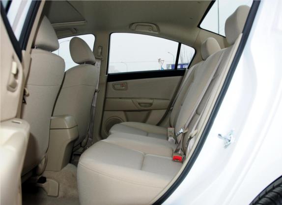 马自达3 2012款 1.6L 手动经典标准型 车厢座椅   后排空间