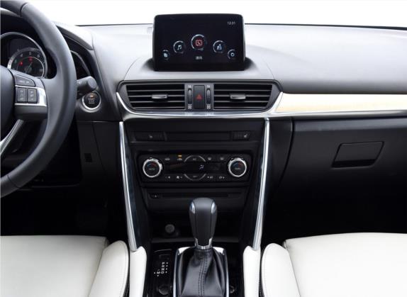马自达CX-4 2016款 2.5L 自动四驱蓝天无畏版 中控类   中控台