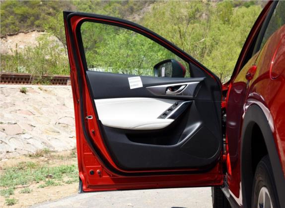 马自达CX-4 2016款 2.5L 自动四驱蓝天无畏版 车厢座椅   前门板