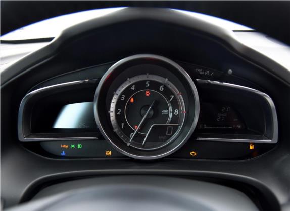 马自达CX-4 2016款 2.5L 自动四驱蓝天无畏版 中控类   仪表盘