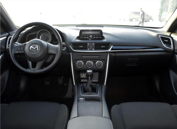 马自达CX-4 2016款 2.0L 手动两驱蓝天活力版 中控类   中控全图