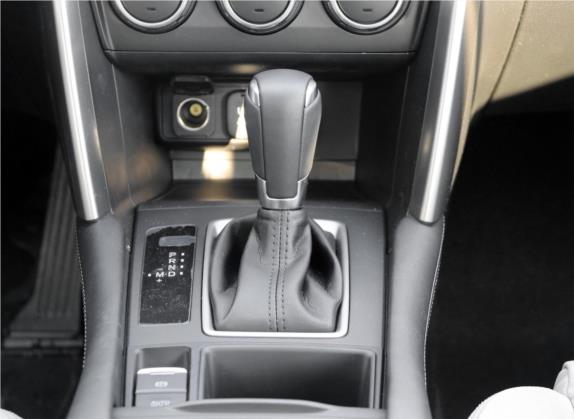 马自达CX-4 2016款 2.0L 自动两驱蓝天活力真皮版 中控类   挡把